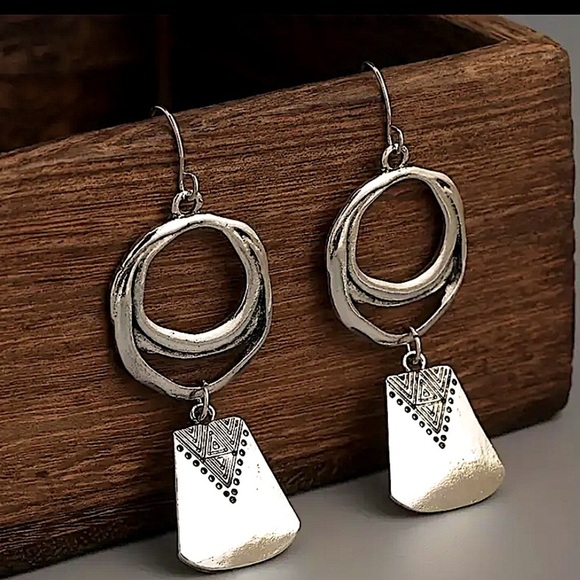 Boho Geometric Irregular Dangle Earrings - Picture 1 of 5